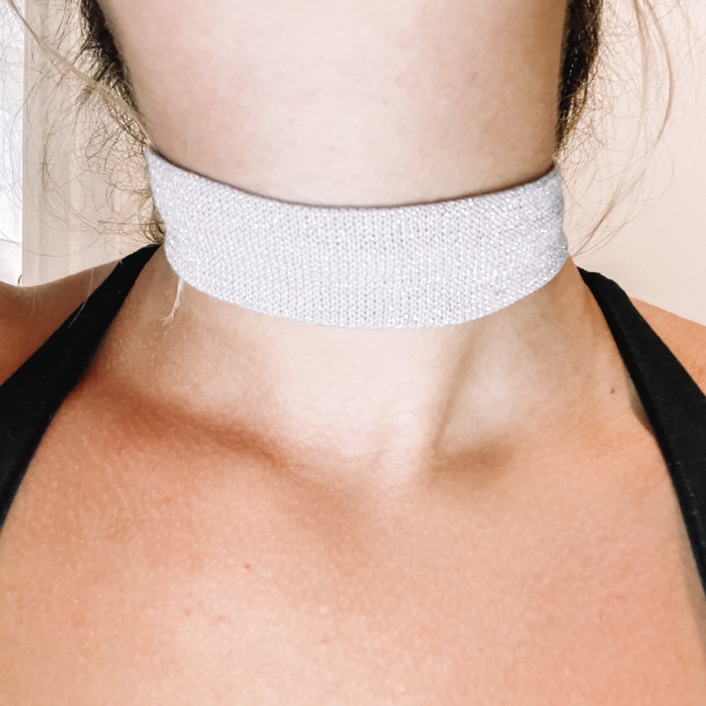 Sparkly silver blue choker